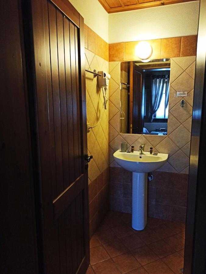 Hotel Foris House Víkos Zewnętrze zdjęcie